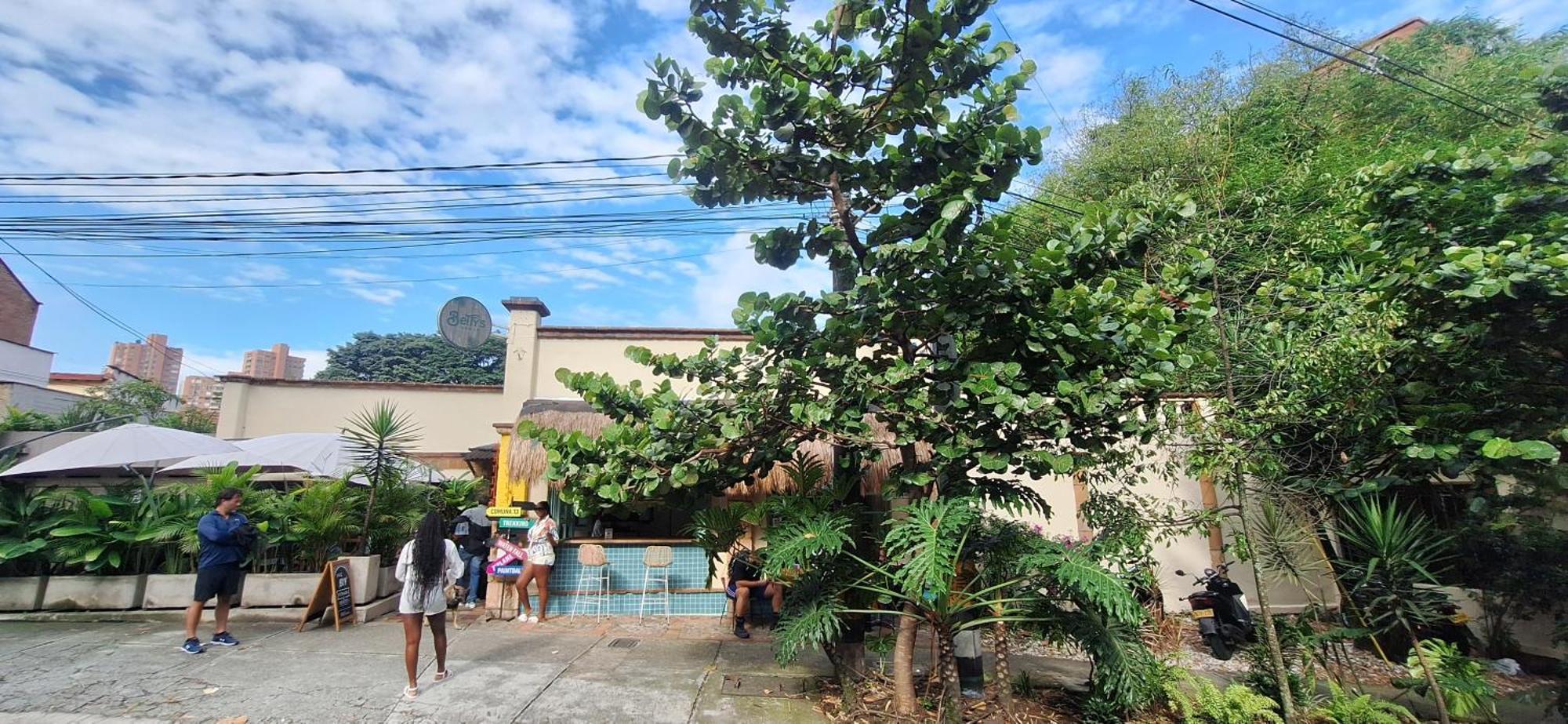 Yolo Hostel Medellin Exterior photo